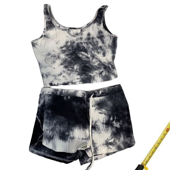 𝅺TWO Piece Tie Dyed Outfit - Picture 2 of 8